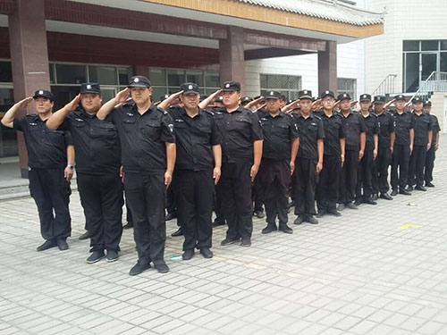 湖南亮盾保安服务有限公司,湖南保安人力护卫服务,湖南临时勤务保安服务,门卫守护哪里的专业